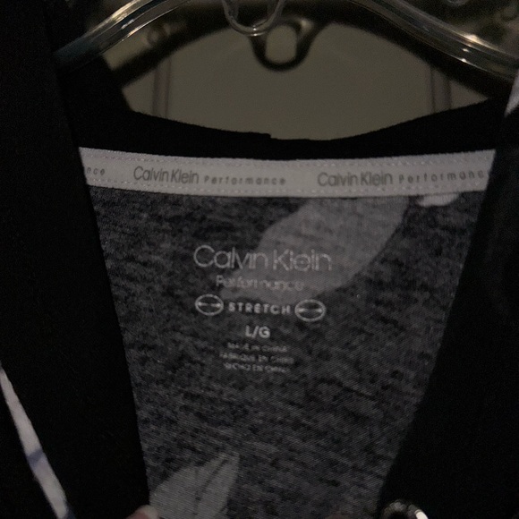 Calvin Klein  flowered, soft, light weight hoodie L - Picture 4 of 5